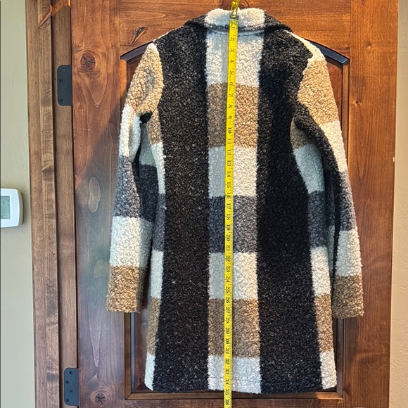 CHARLIE B Cream and Black Teddy Jacket with Casual Fit - Picture 8 of 9